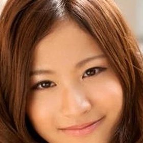成宮梓