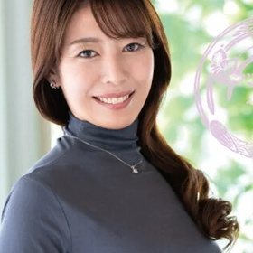 Sanada Mayumi