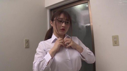 Thumbnail for HUNTA-942 隠れ巨乳の妹と狭いお風呂で二人きりフル勃起