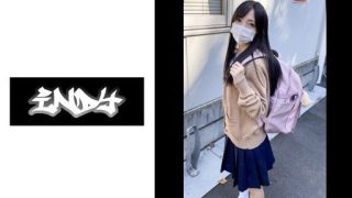 Thumbnail for 534CRT-038 Mặc trong 11 giờ [Chụp cá nhân] Một cô gái có hình dáng trẻ con với chiếc quần in hoa _ POV trong trang phục thủy thủ mùa hè ~ Xuất hiện với vẻ ngoài bị kem