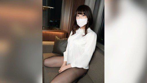 Thumbnail for FC2PPV-4309877 ★素人メス狩り★エッチなスマホ屋さん・めい27歳★発情しっぱなしの汁だくまんこにゴム無しちんぽで生ピストン★連続中出し