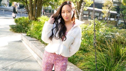 Thumbnail for SIRO-5266 クールに決めてみせても下半身は沸騰寸前！一突きごとにメスの鳴き声を漏らす汗だくセックス