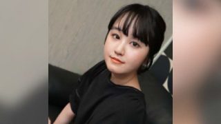 Thumbnail for FC2PPV-4512771 Istri muda memamerkan penisnya yang sudah ereksi penuh dengan menawarkan hadiah besar kepada istri muda, dan ini adalah pertama kalinya dia berhubungan seks dengan o