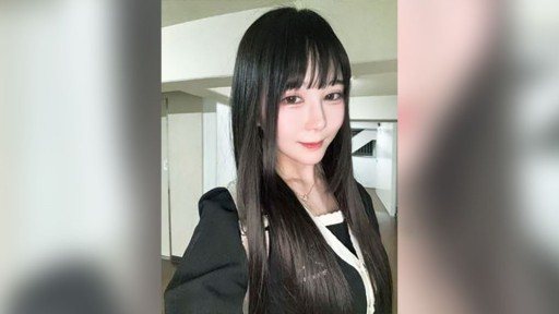 Thumbnail for FC2PPV-4559721 パイパンキツマンに極太ディルド挑戦！