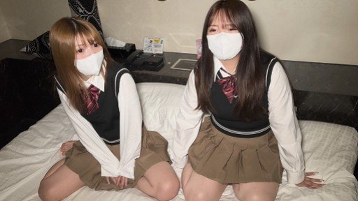 Thumbnail for FC2PPV-4714106 4P대⚫️교 스플래쉬 브라더스!