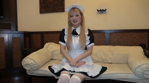 Thumbnail for FC2PPV-4717543 她還帶了一套她那個年代超可愛的白人女僕裝！這套衣服太適合她了。她喜歡性愛，從頭到尾都玩得很開心，真是太棒了！為了這樣的演員陣容，我願意出多少錢都願意。