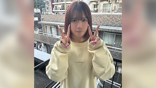 Thumbnail for FC2PPV-4820966 Di depan balkon rumah baru itu, dia meraih pinggang rampingnya dan membuatnya orgasme berulang kali dengan gerakan cepat seperti piston, sambil mengerang dan mendesa